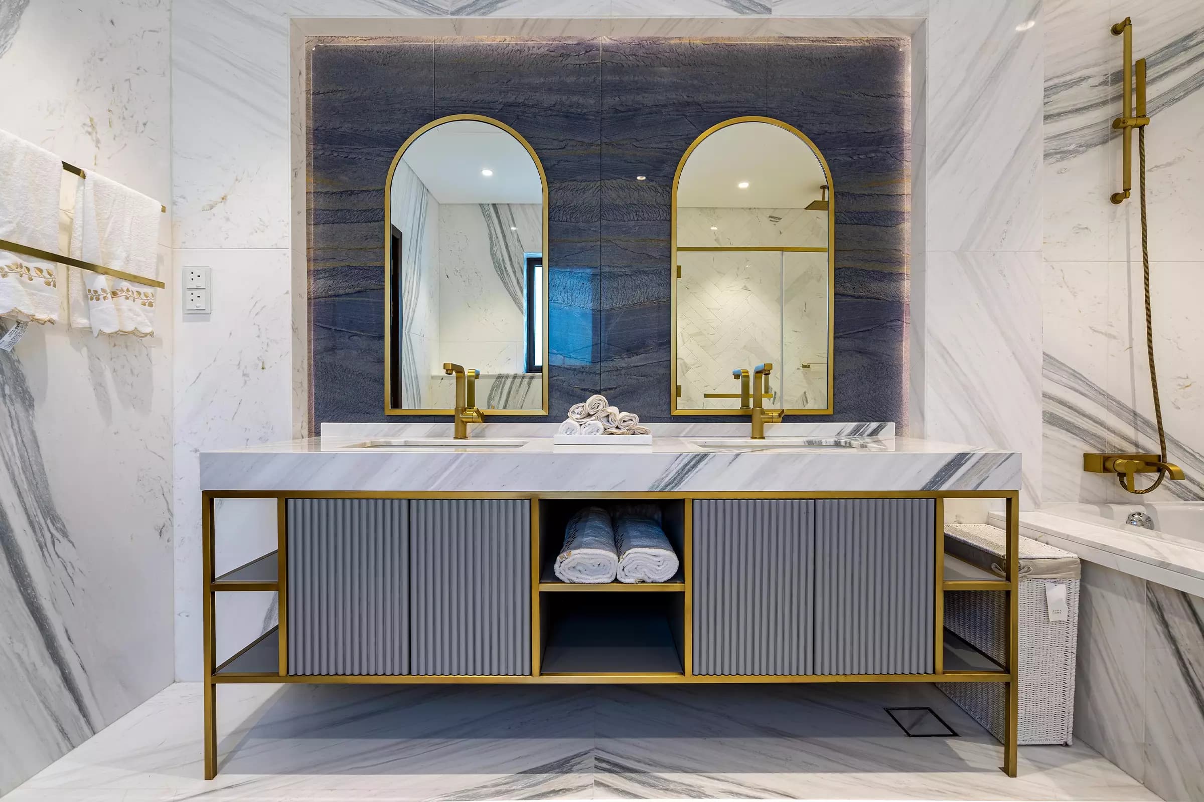 Bespoke Bathroom Design for Luxury Homes in Dubai