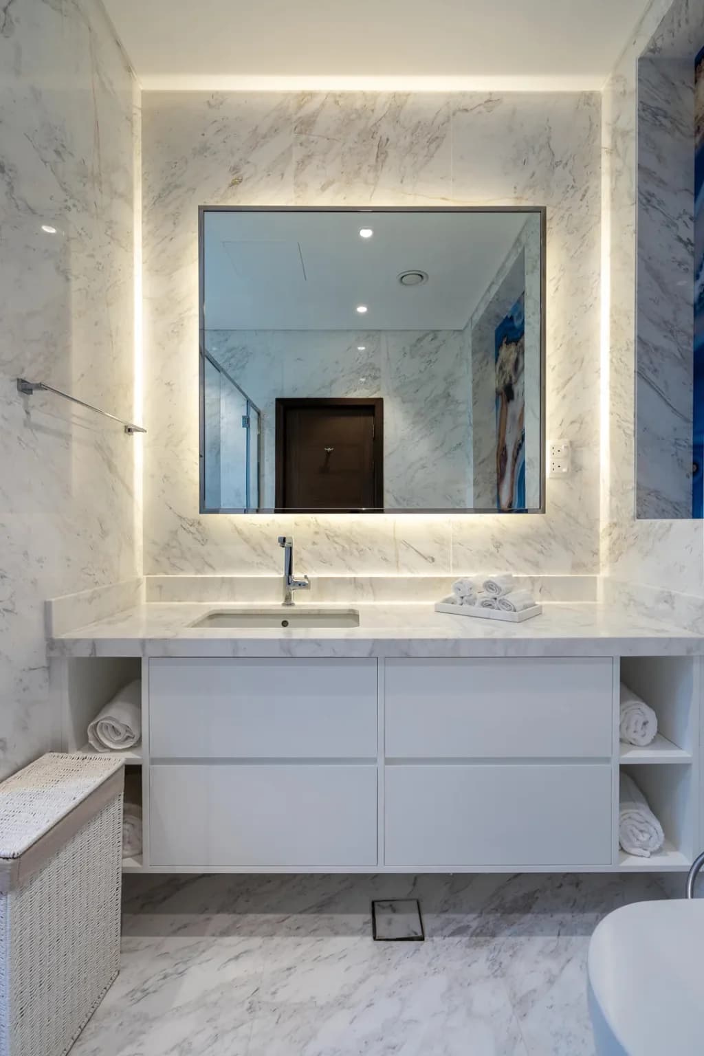 Premium Bathroom Design Services for Penthouses in Dubai