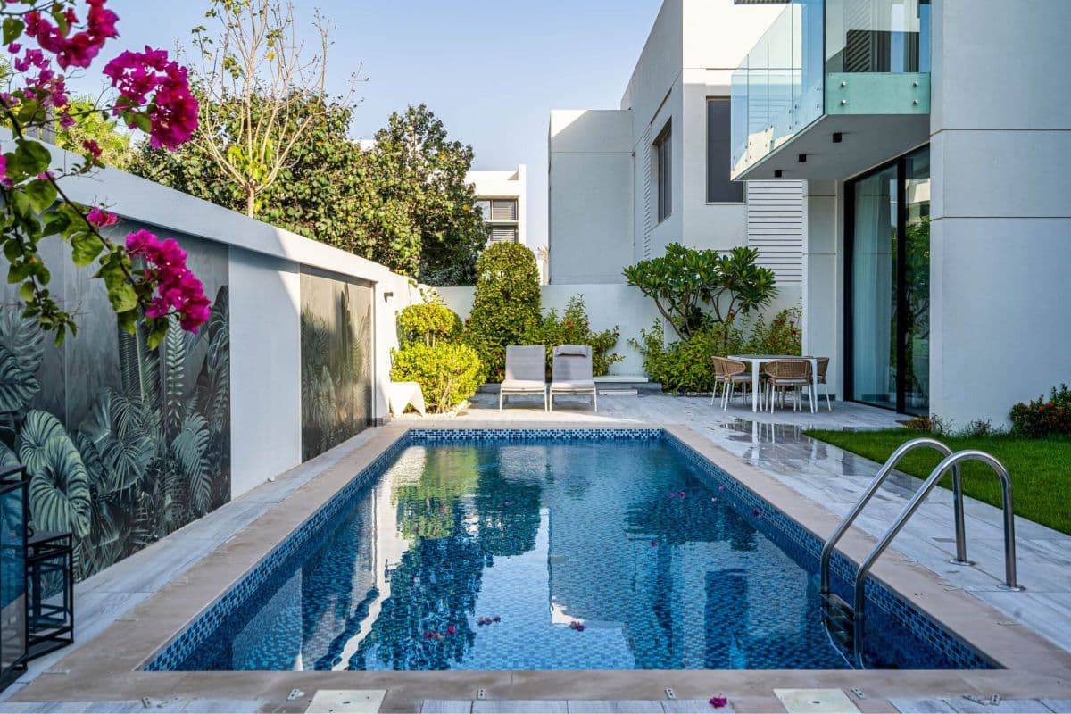 SHEIKH MOHAMED BIN RASHID CITY DISTRICT ONE VILLA 79A - THE OUTDOOR SPACES NO EXCEPTION interior design project Dubai